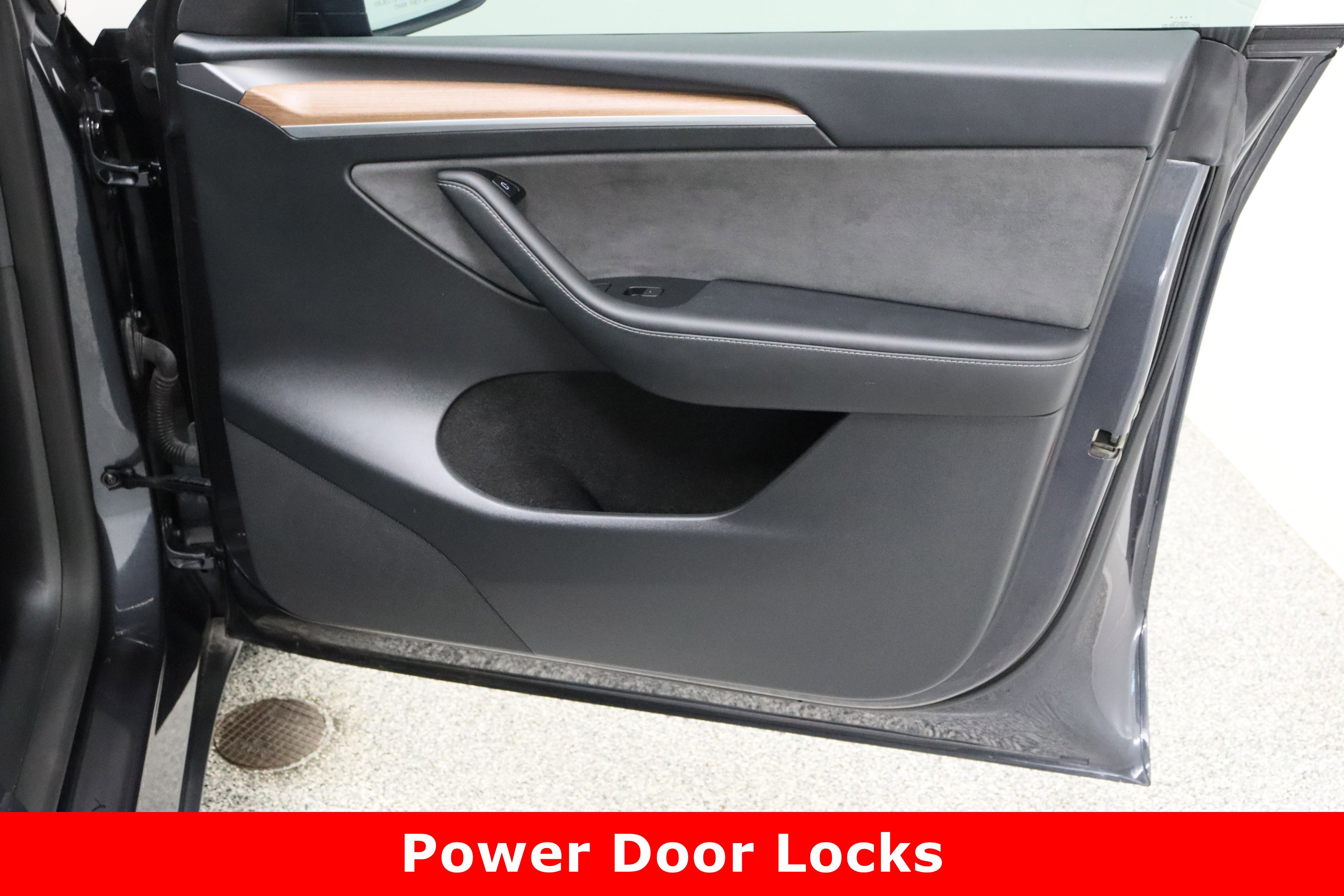 Used 2024 Tesla Model Y Long Range image 35