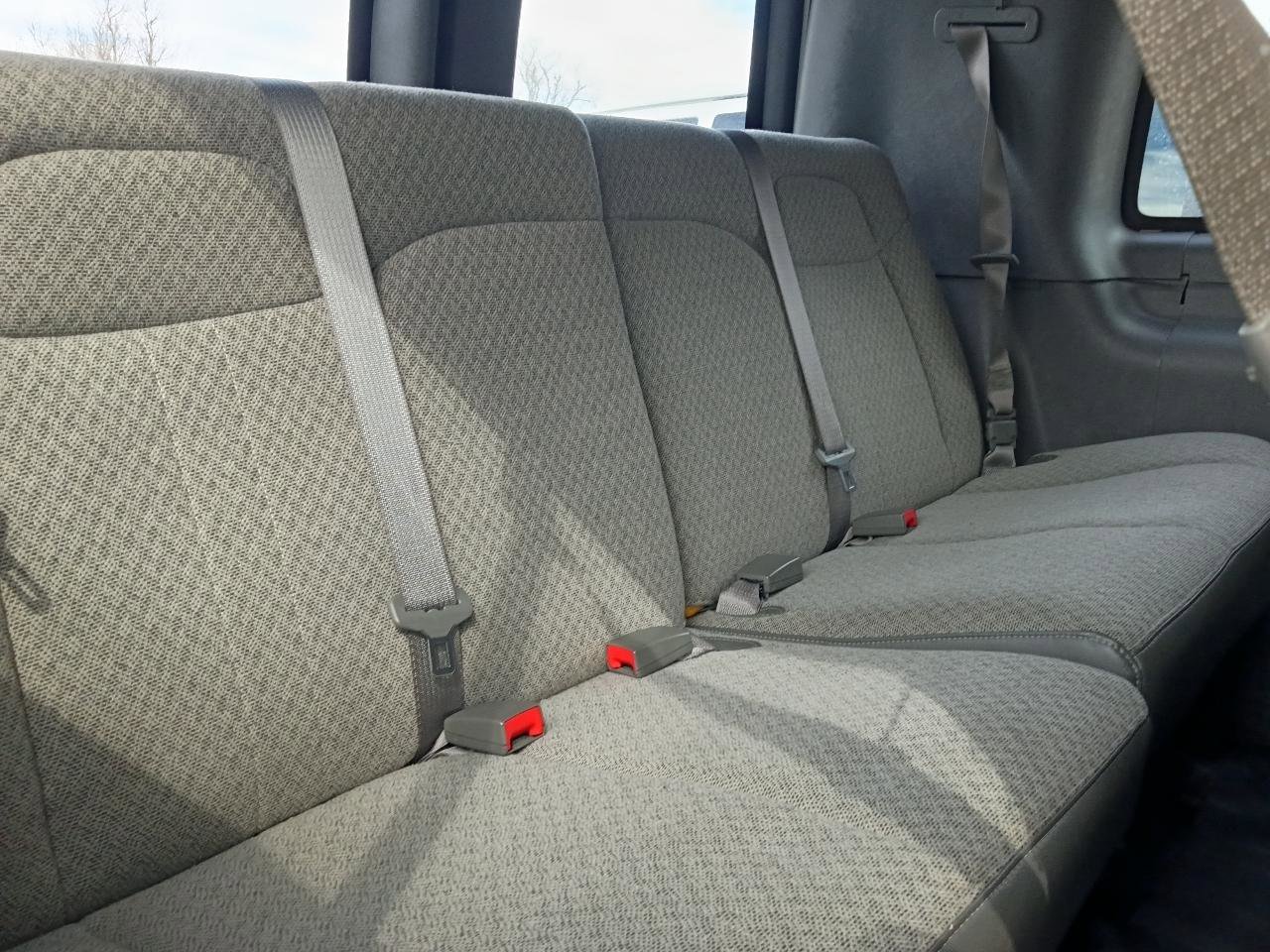 Used 2022 Chevrolet Express 3500 LS RWD image 27