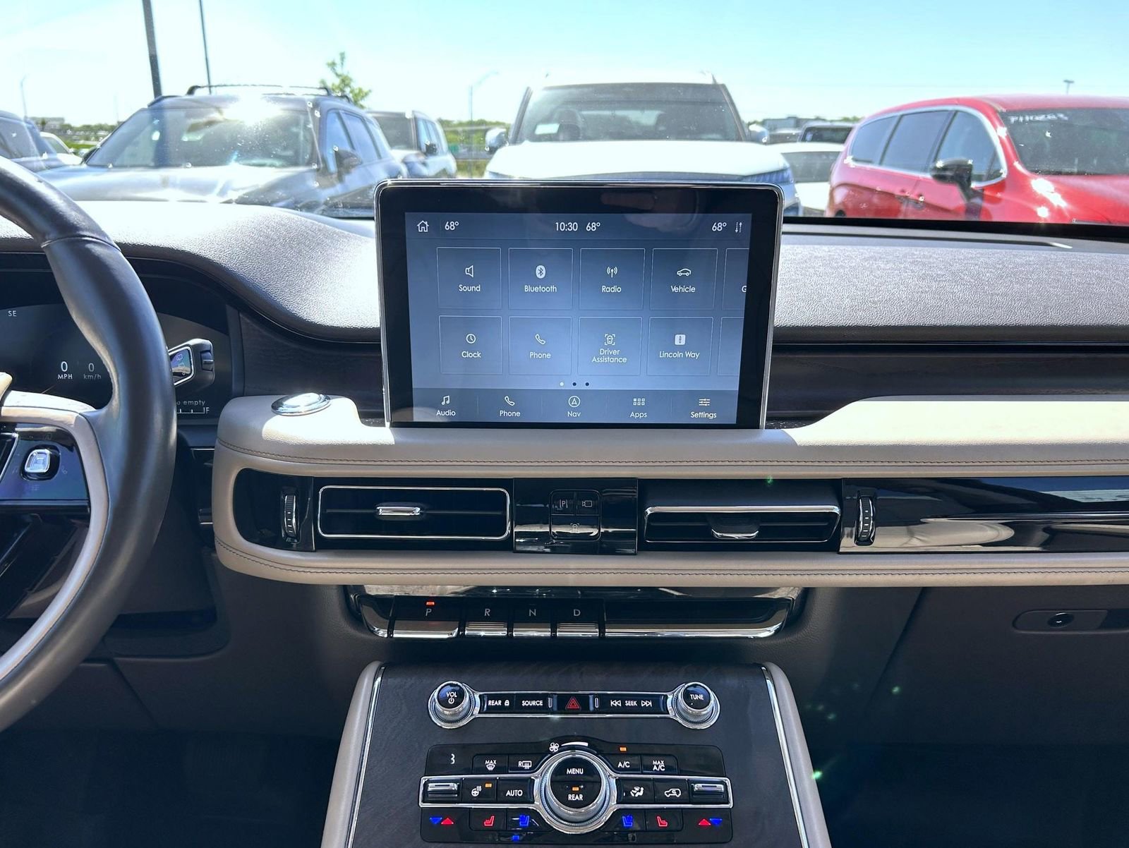 Used 2020 Lincoln Aviator Reserve w/ Equipment Group 202A AWD/4WD image 13