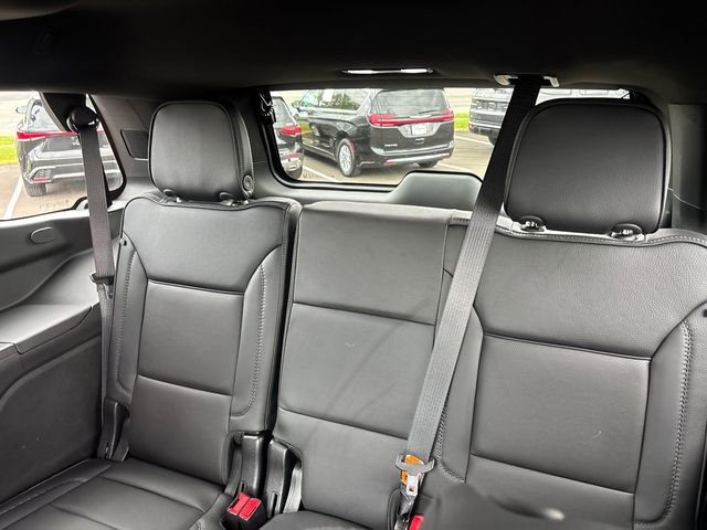 Used 2024 GMC Yukon Denali AWD/4WD image 11