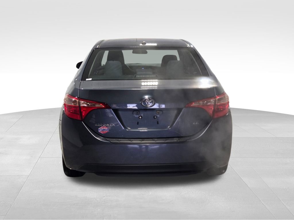 Used 2017 Toyota Corolla LE image 19