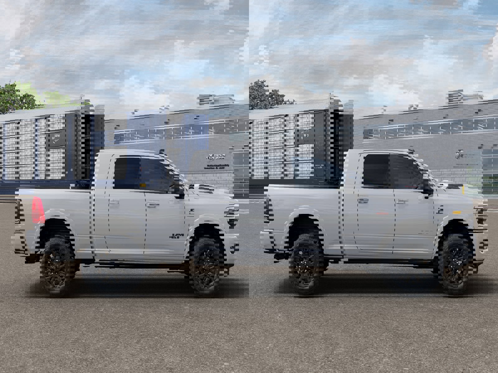 New 2026 RAM 3500 Limited image 15