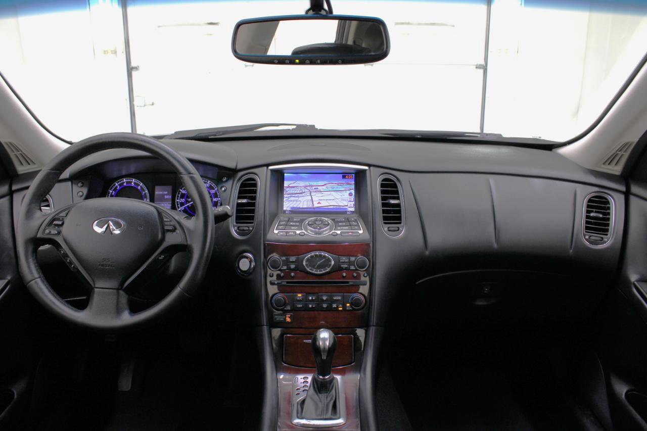 Used 2016 INFINITI QX50 AWD w/ Premium Plus Package image 49