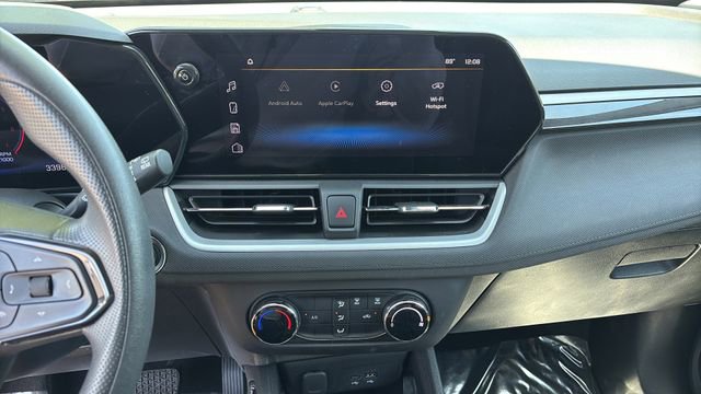Used 2024 Chevrolet TrailBlazer LS FWD image 25