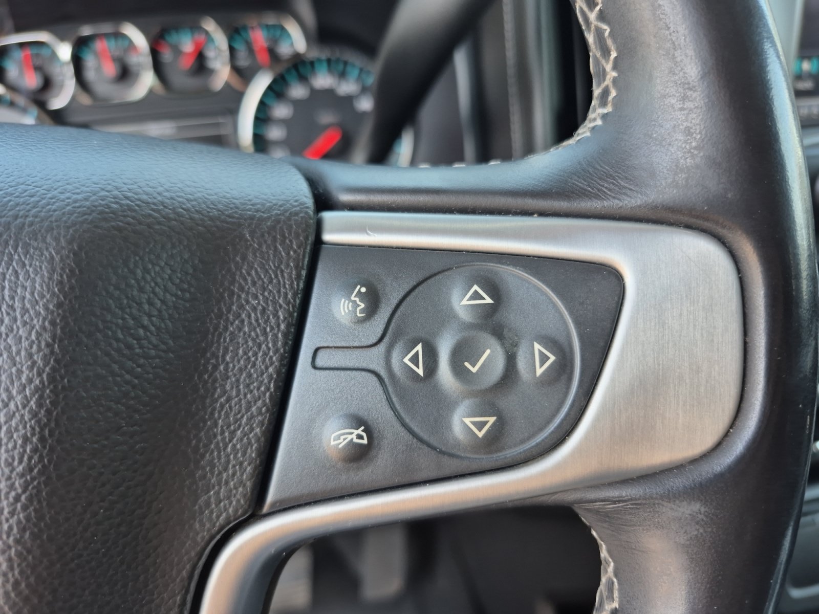 Used 2017 GMC Sierra 1500 SLE w/ Elevation Edition AWD/4WD image 27