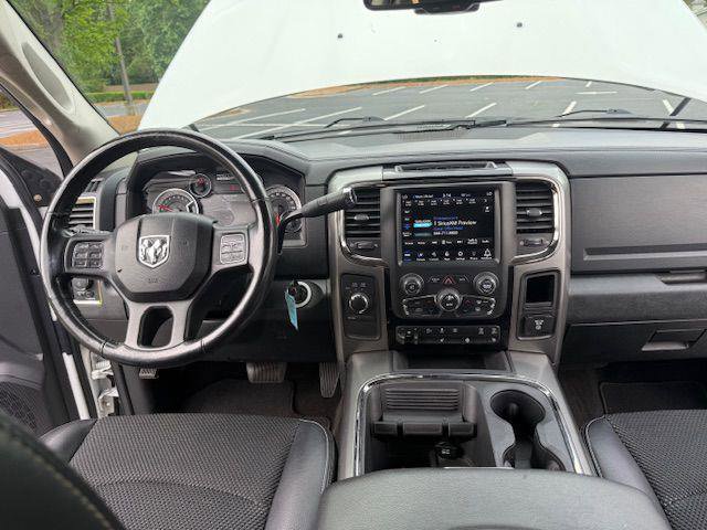 Used 2018 RAM 2500 Big Horn w/ Sport Appearance Group image 31