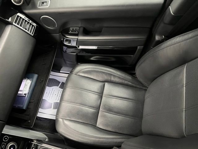 Used 2015 Land Rover Range Rover Supercharged image 40