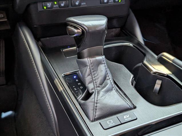 Used 2024 Lexus ES 300h w/ Premium Package FWD image 12