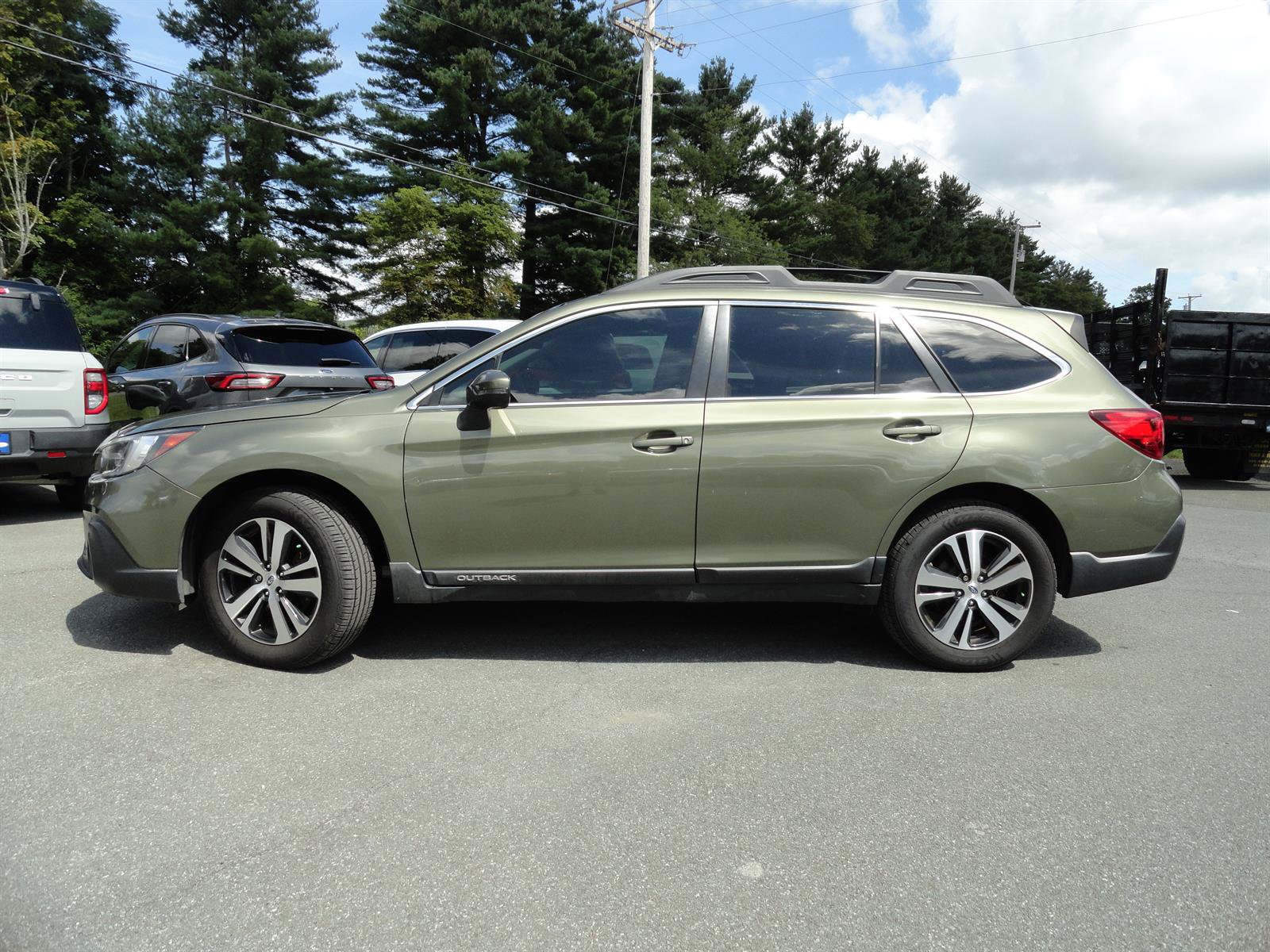 Used 2019 Subaru Outback 2.5i Limited AWD/4WD image 8