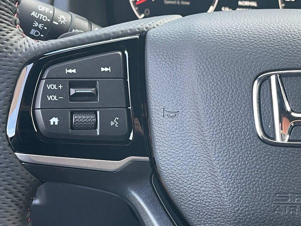 New 2026 Honda Ridgeline Black Edition image 16