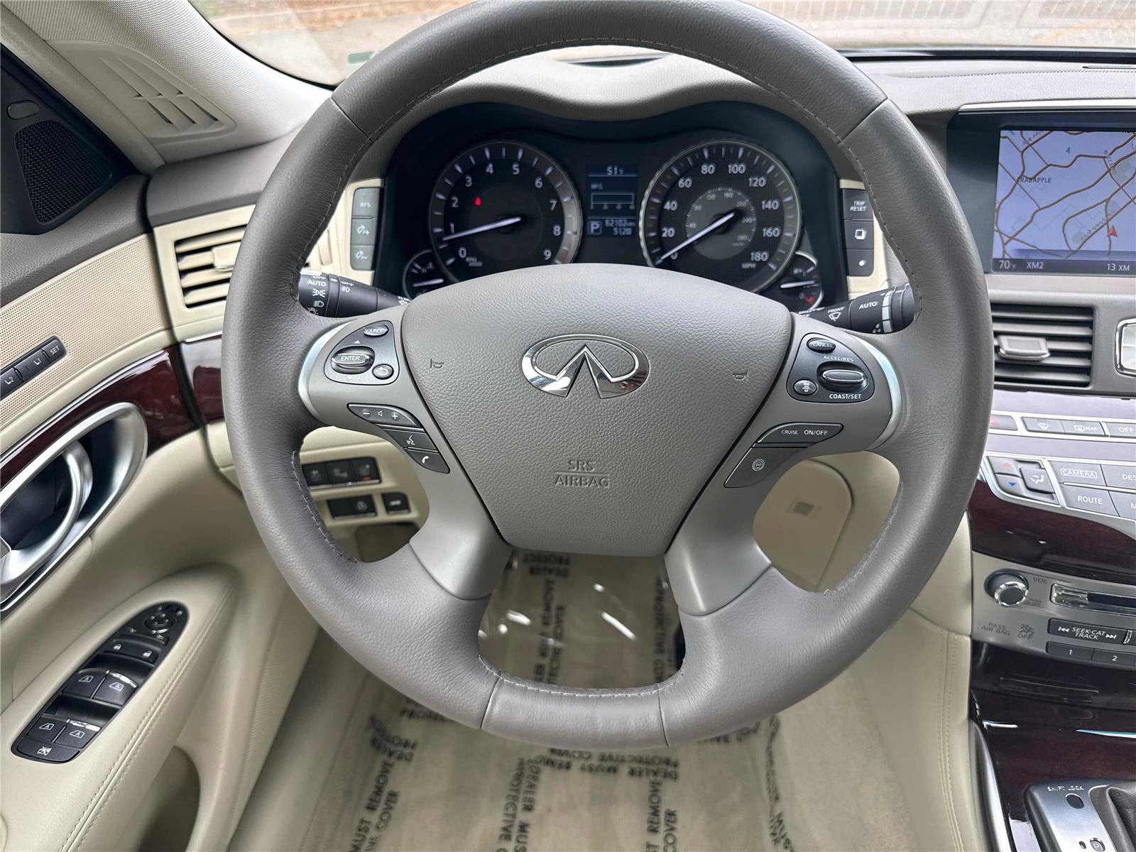 Used 2015 INFINITI Q70 3.7 w/ Technology Package image 17