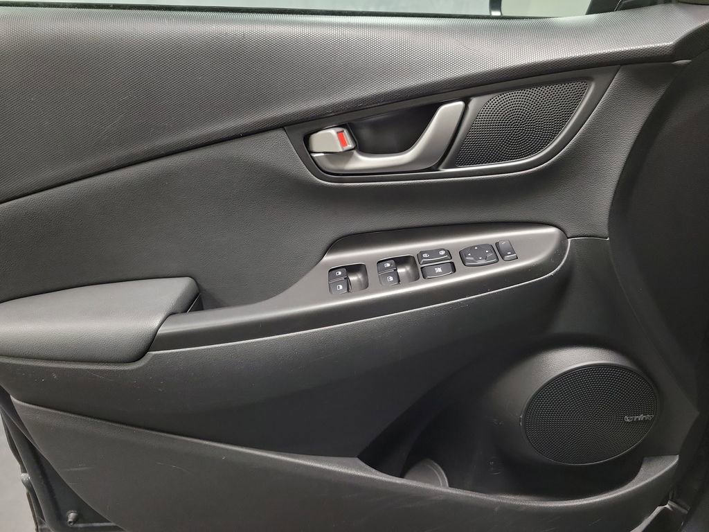 Used 2020 Hyundai Kona Limited image 24