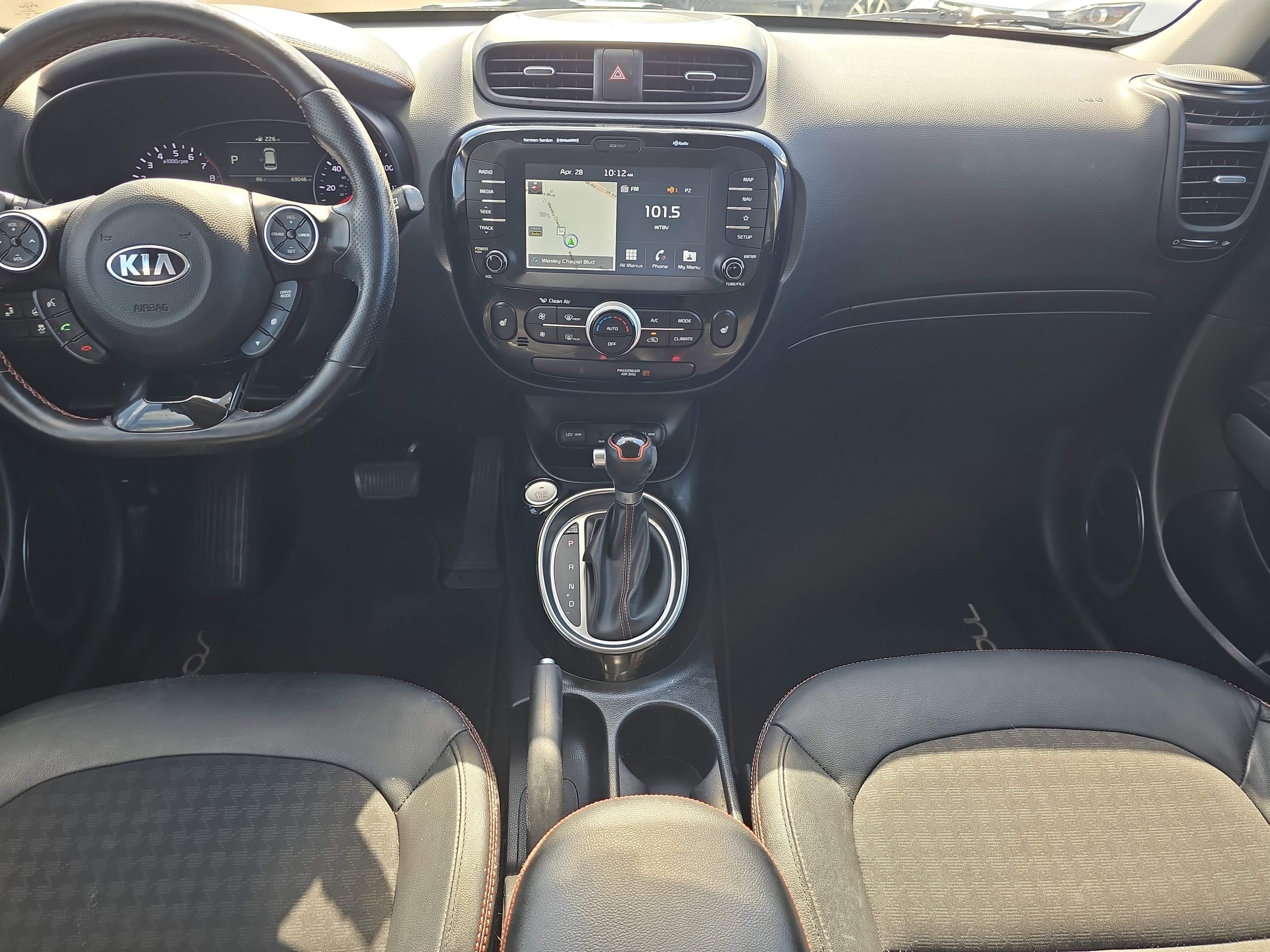 Certified 2018 Kia Soul ! w/ Tech Package FWD image 14