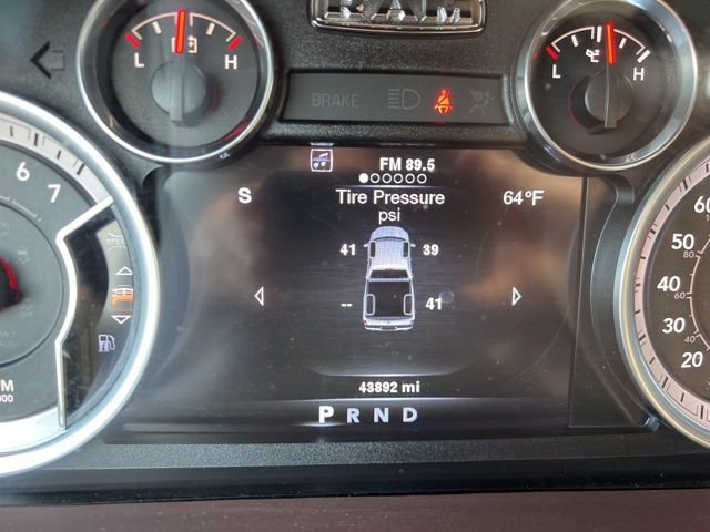 Used 2014 RAM 1500 Laramie image 15