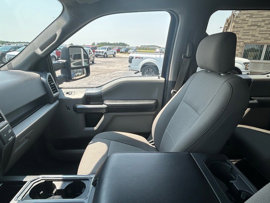 Used 2017 Ford F150 XLT w/ Equipment Group 302A Luxury image 26