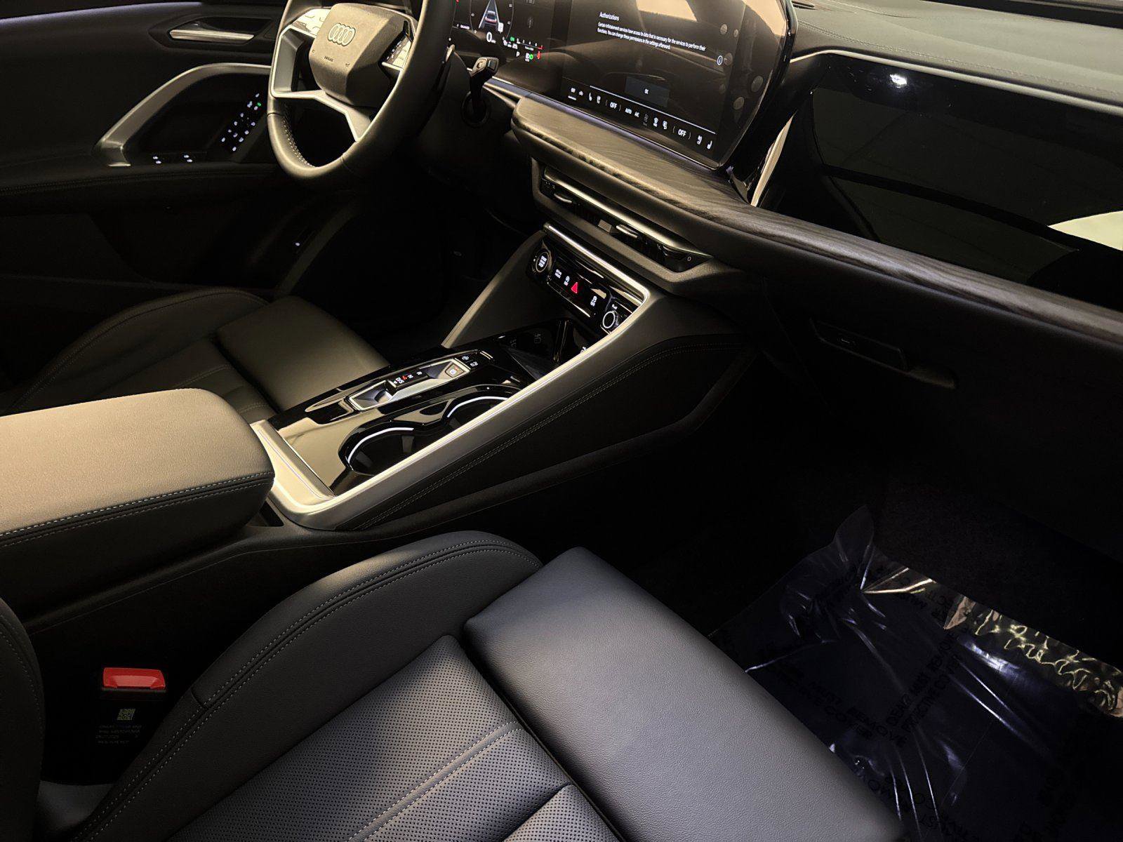 New 2025 Audi Q5 Premium Plus image 15