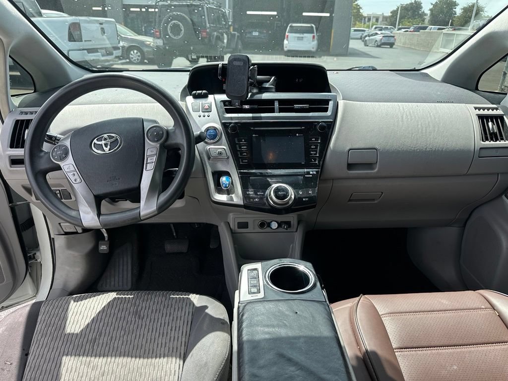 Used 2016 Toyota Prius V Three FWD image 9