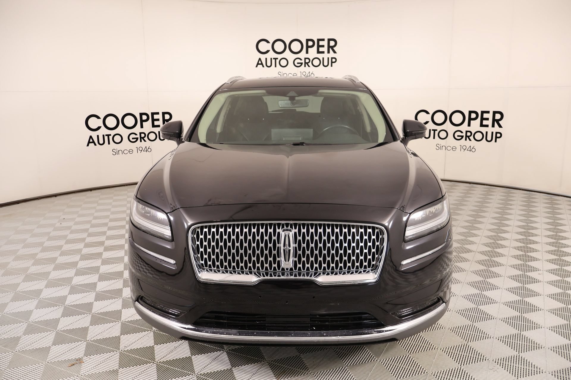 Used 2023 Lincoln Nautilus AWD w/ Premium Package image 9
