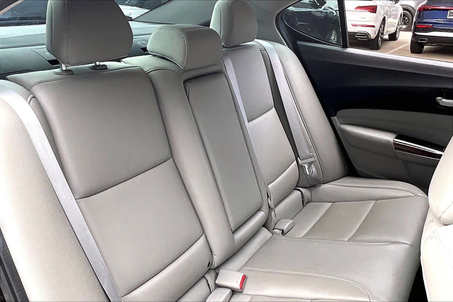 Used 2015 Acura TLX FWD image 19