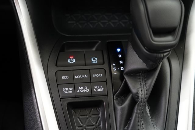 Used 2023 Toyota RAV4 LE image 42