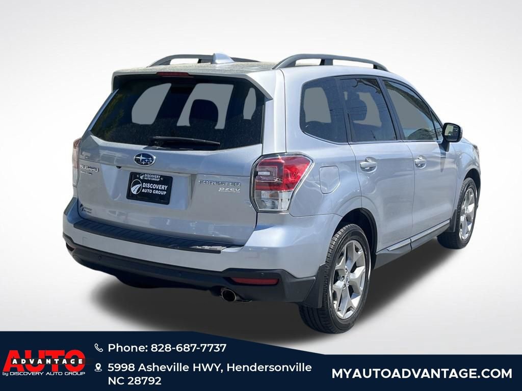 Used 2017 Subaru Forester 2.5i Touring AWD/4WD image 3