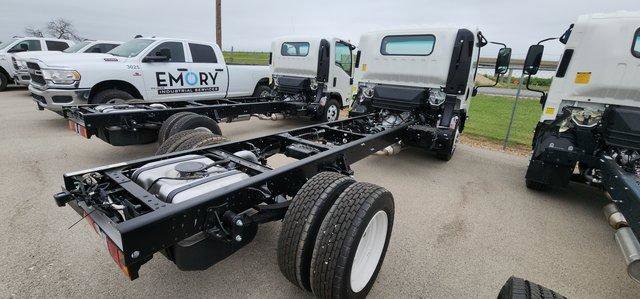 New 2024 Chevrolet Low Cab Forward image 4