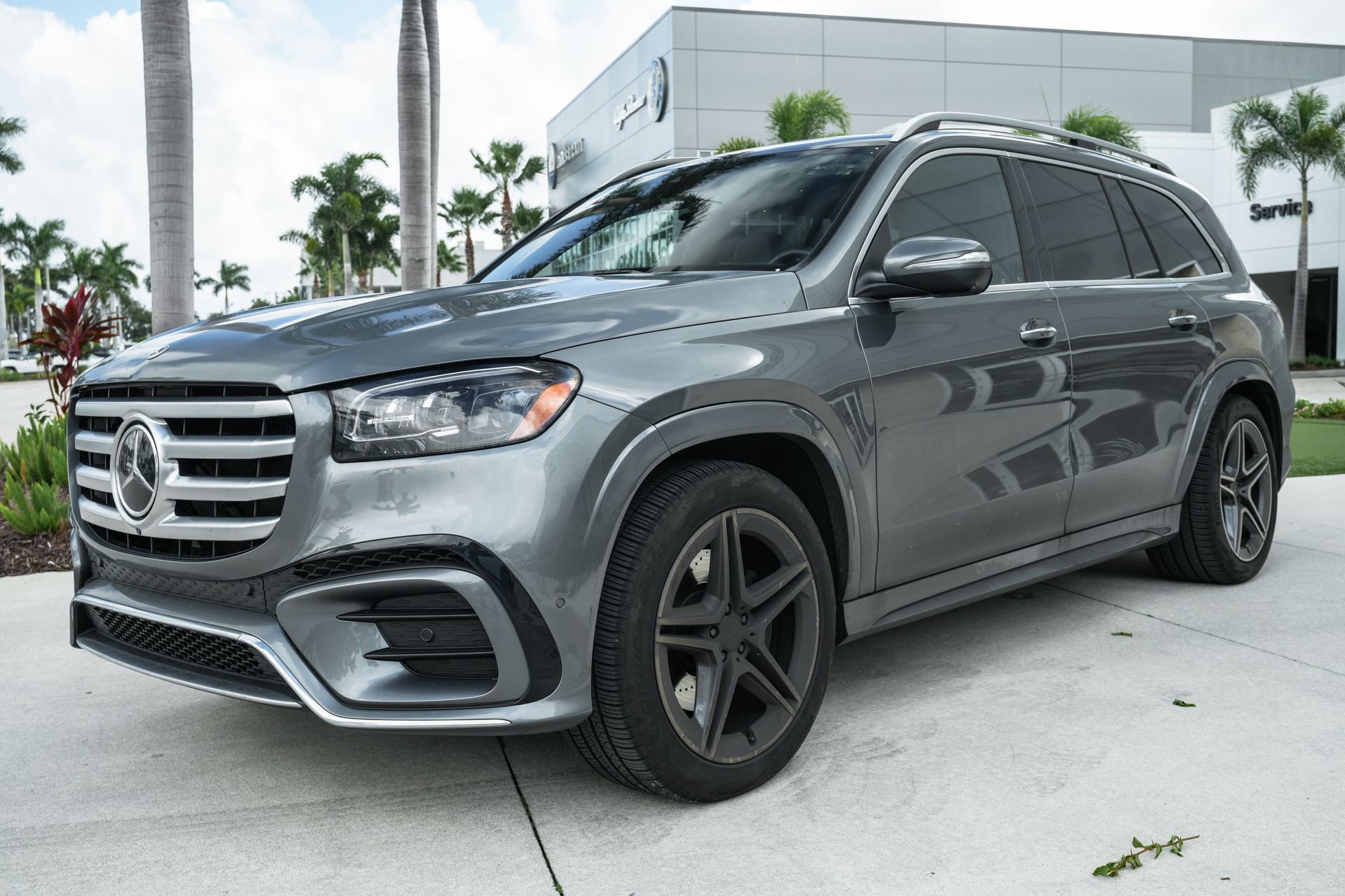 Used 2024 Mercedes-Benz GLS 450 4MATIC image 5