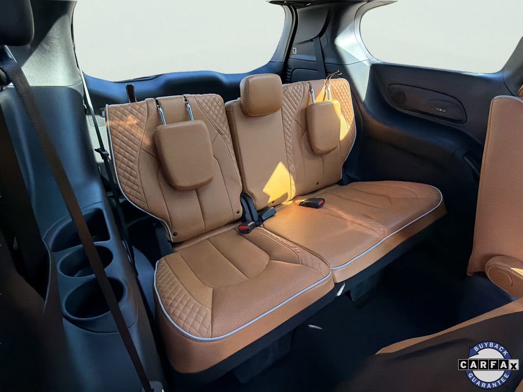 Used 2021 Chrysler Pacifica Pinnacle image 37