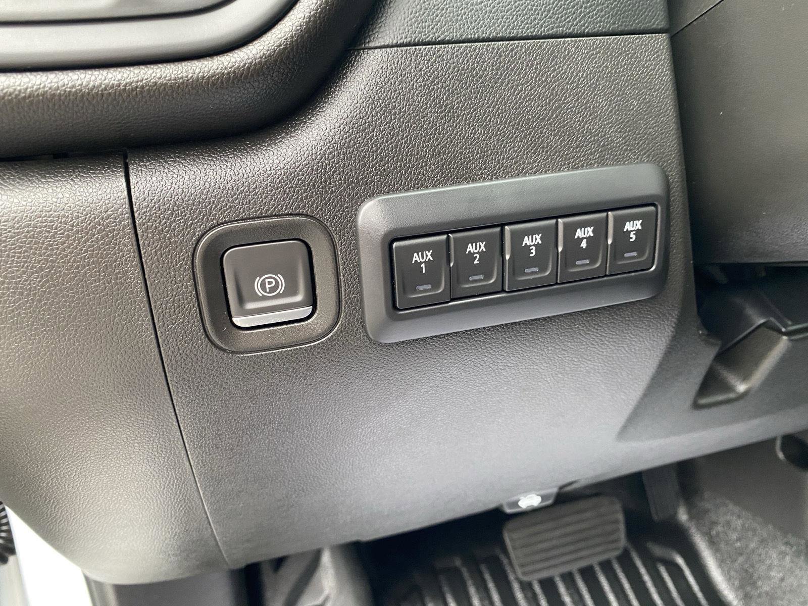 Used 2022 GMC Sierra 3500 Pro w/ Convenience Package image 20