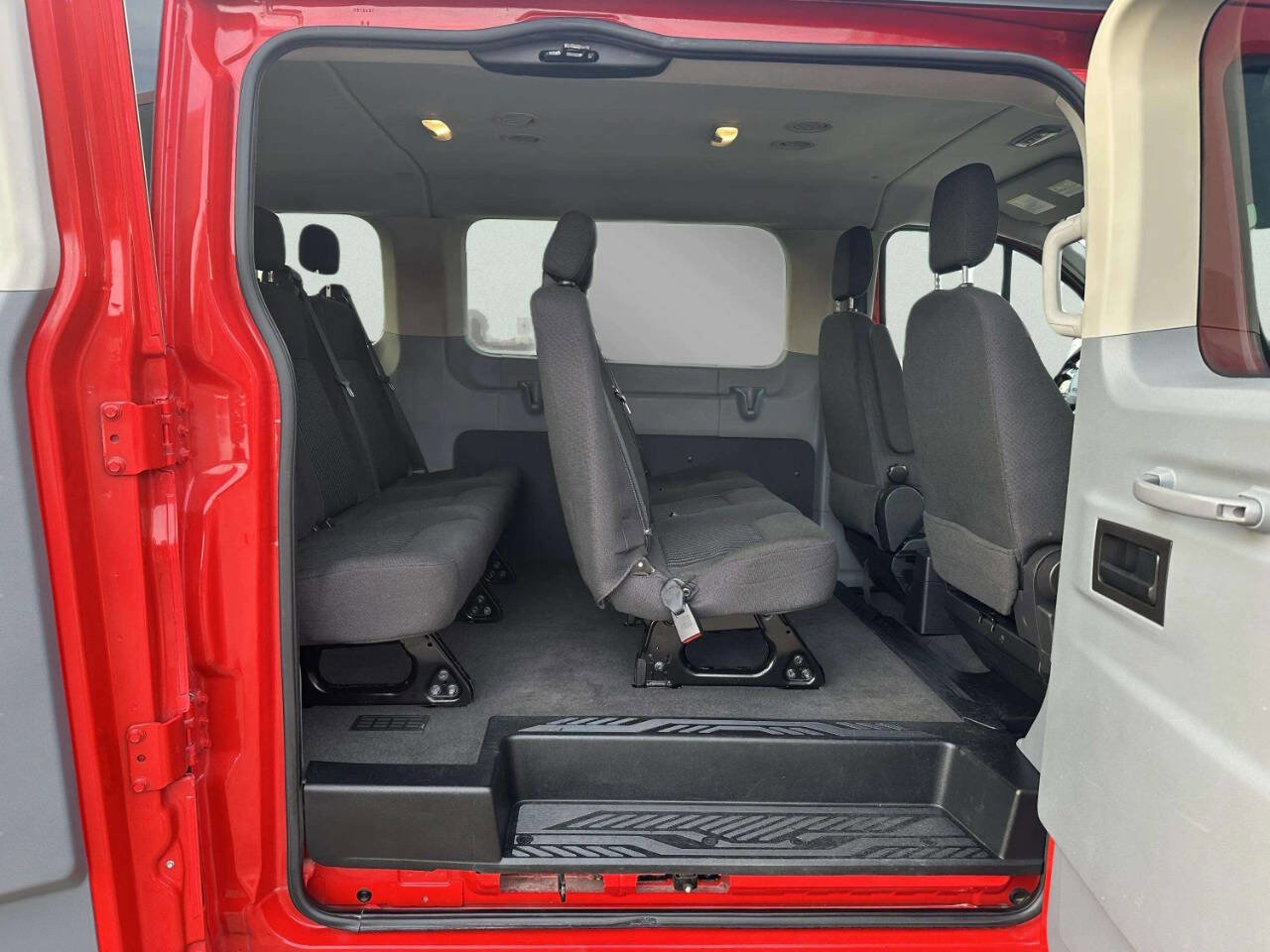Used 2016 Ford Transit 150 XL image 13