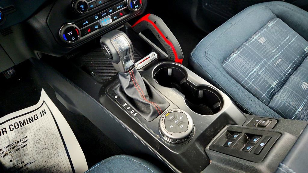 Used 2025 Ford Bronco Heritage Edition image 16