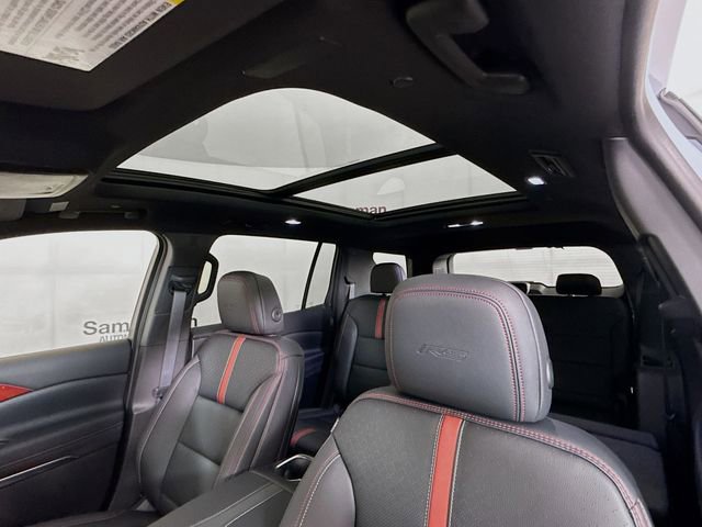 New 2026 Chevrolet Traverse RS image 25