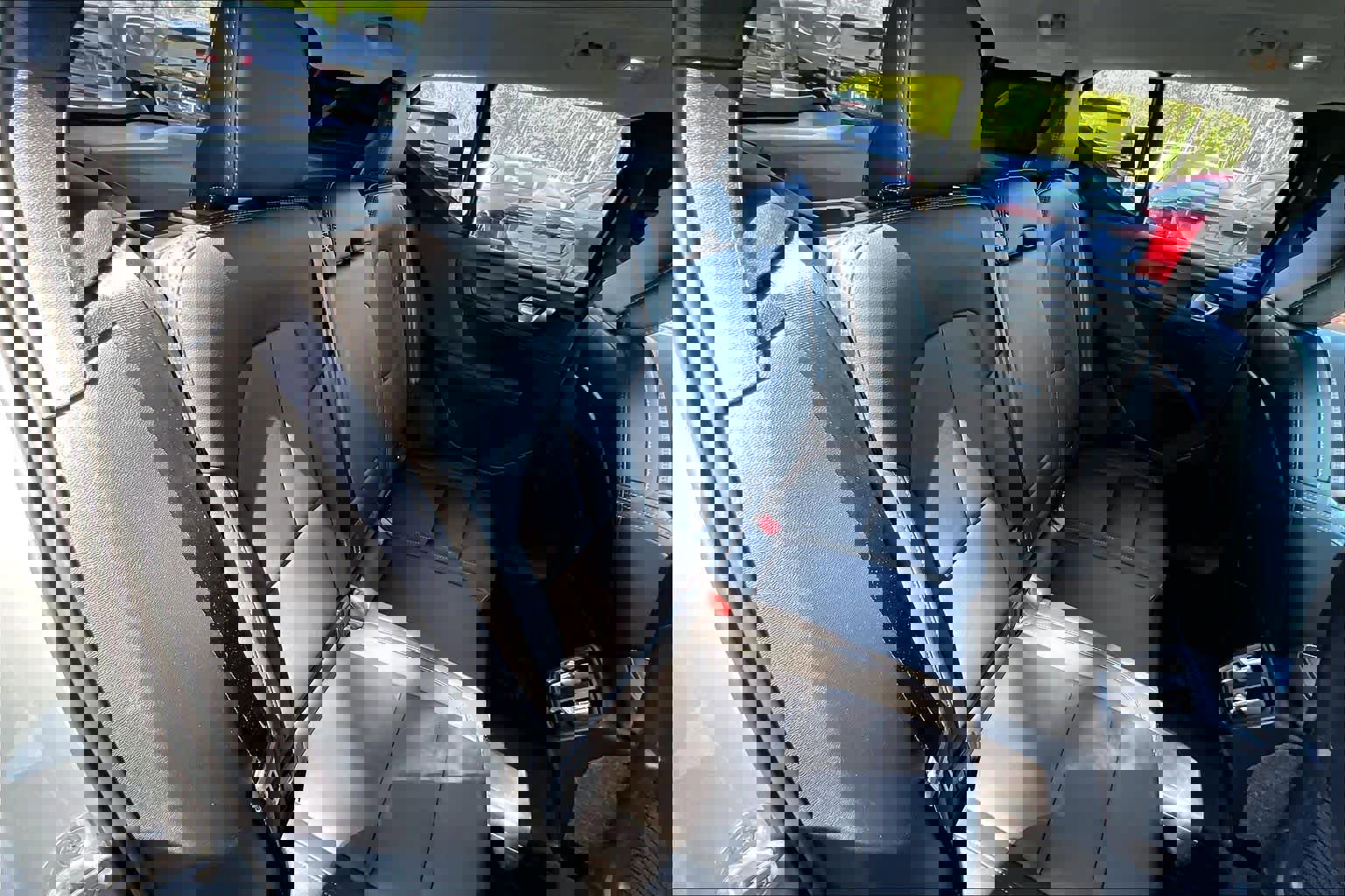 Used 2025 Volvo XC40 B5 Plus AWD/4WD image 20