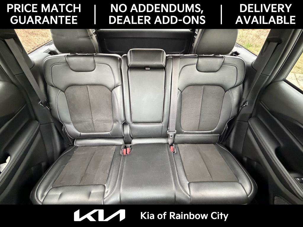 Used 2023 Jeep Grand Cherokee Altitude image 15