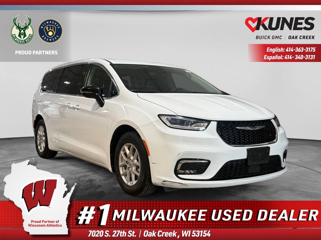 Used 2024 Chrysler Pacifica Touring-L