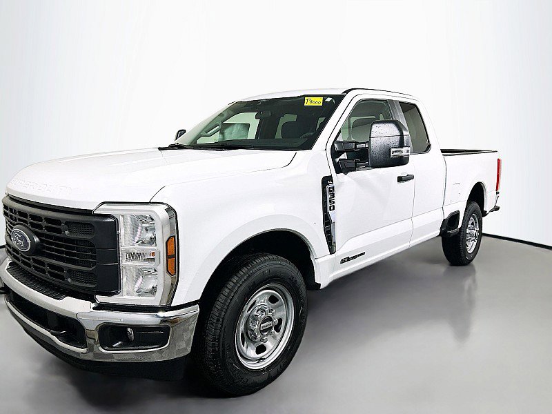New 2026 Ford F350 XL image 3