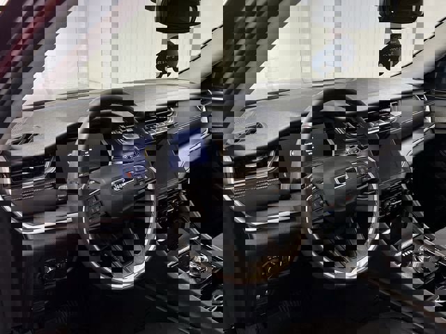 Used 2023 Jeep Grand Cherokee Laredo image 10