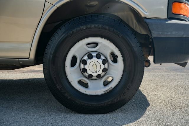 Used 2013 Chevrolet Express 3500 LS RWD image 5