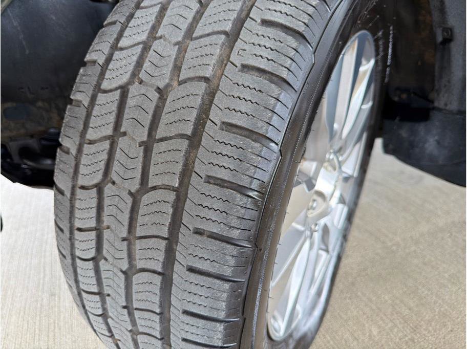 Used 2011 Toyota Sequoia Limited image 32