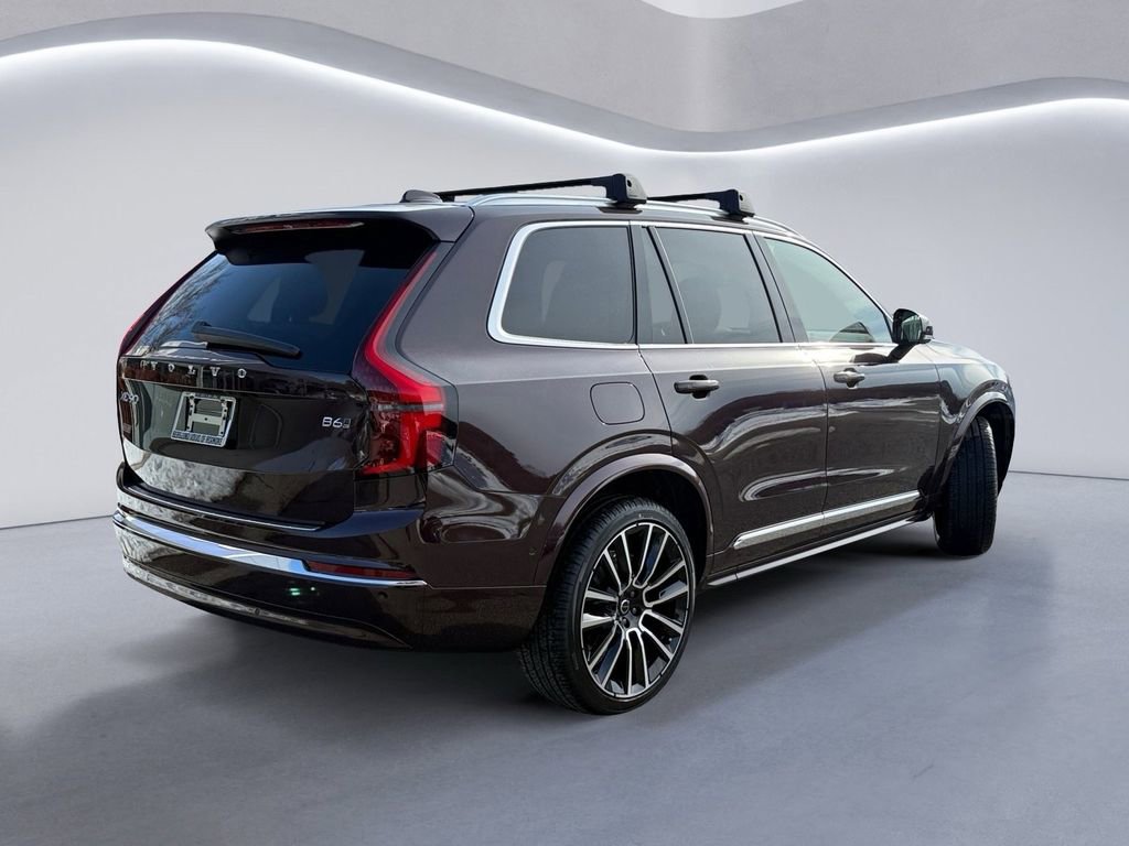 New 2026 Volvo XC90 B6 Plus w/ Protection Package Premier image 4