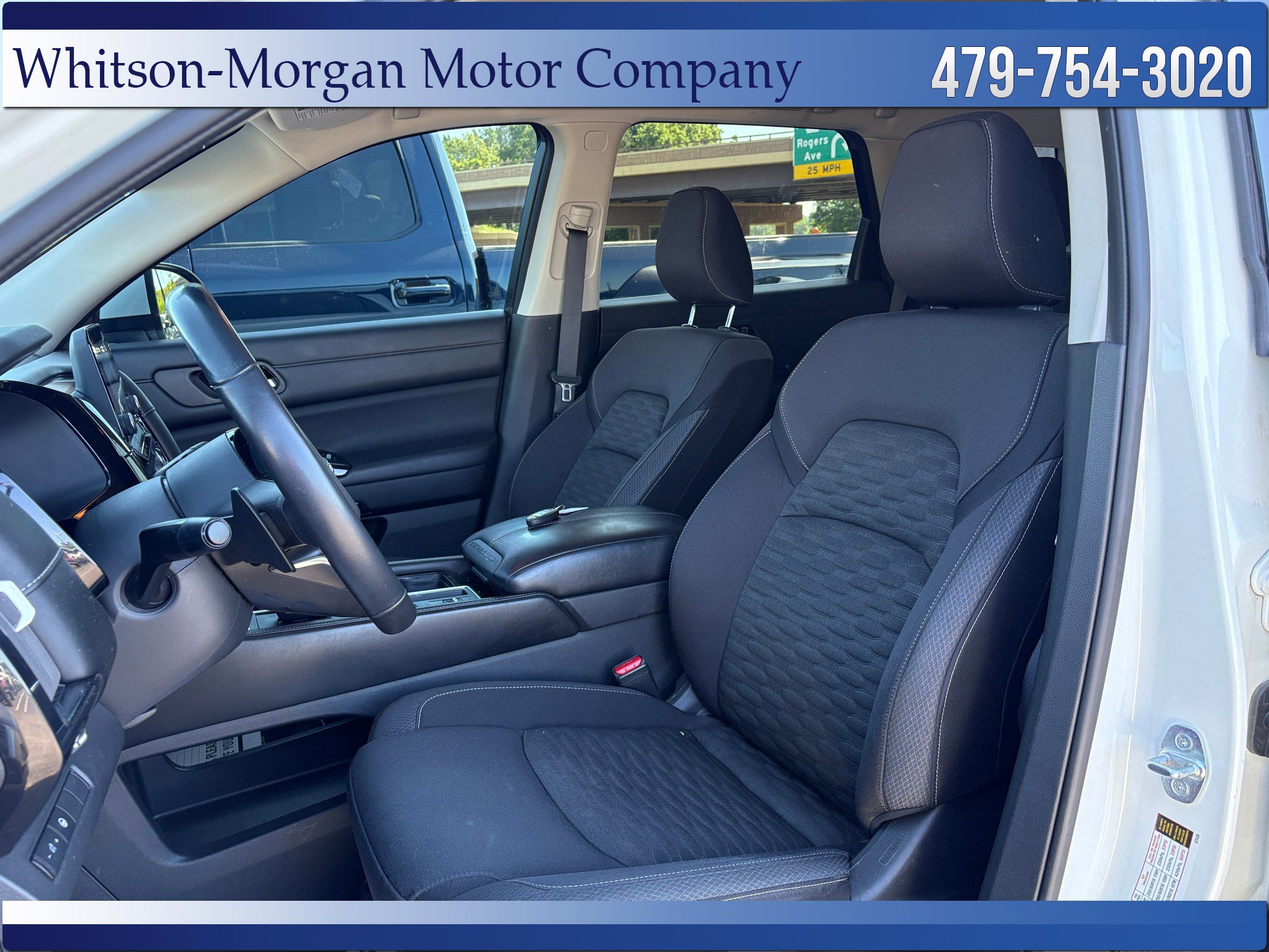 Used 2022 Nissan Pathfinder SV FWD image 10