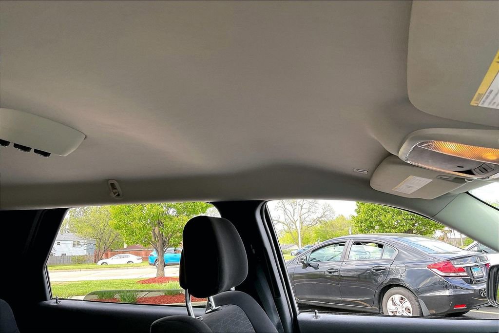 Used 2018 Dodge Durango SXT w/ 3rd Row Seating Group RWD image 25