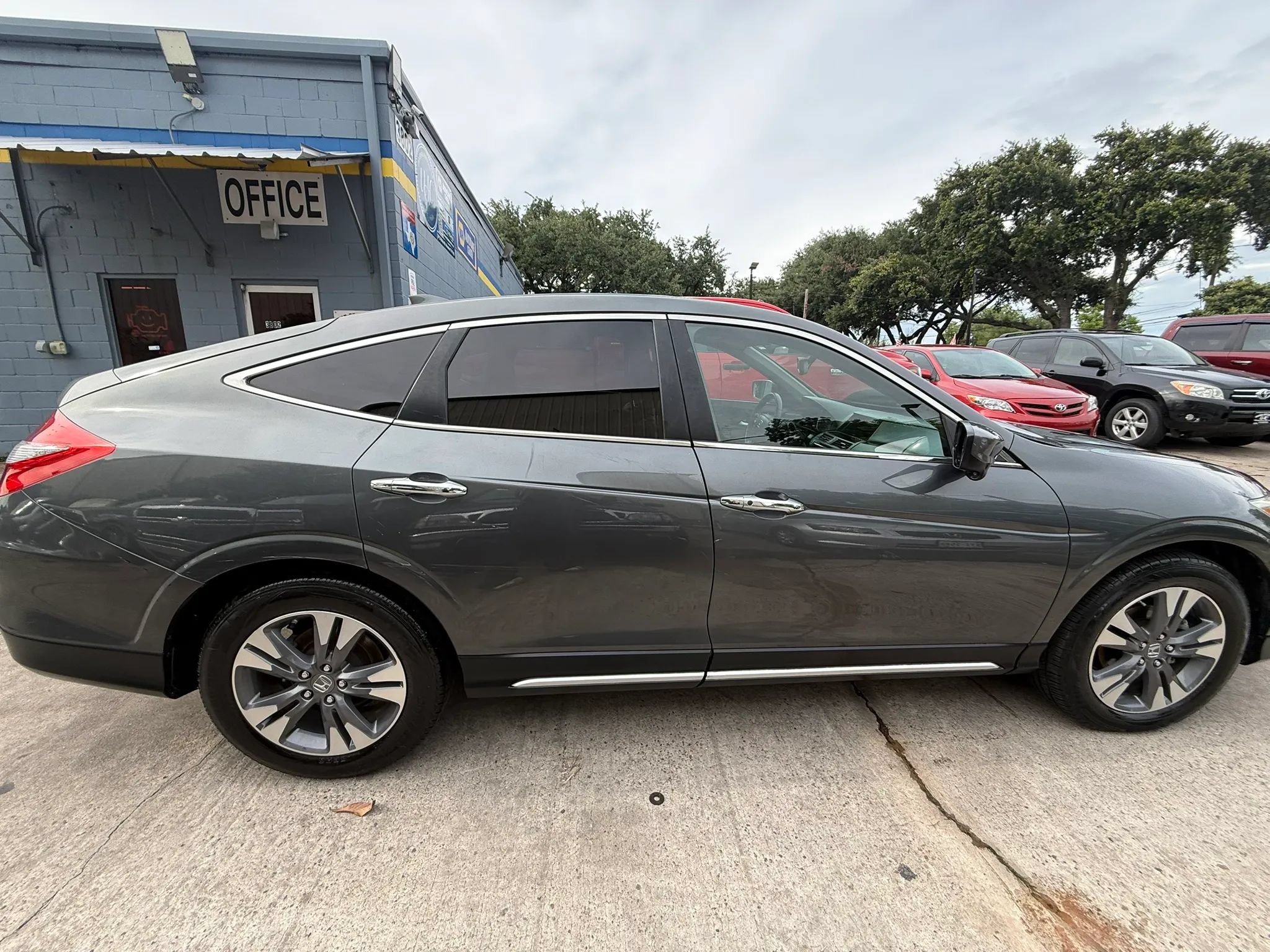Used 2013 Honda Crosstour EX-L image 8