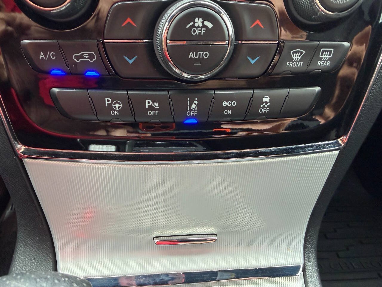 Used 2019 Jeep Grand Cherokee SRT w/ Trailer Tow Group IV AWD/4WD image 24