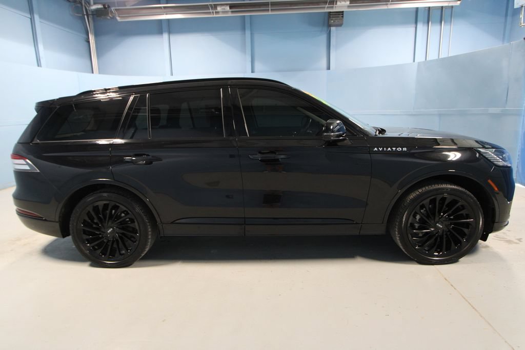 Used 2025 Lincoln Aviator Reserve w/ Luxury Package AWD/4WD image 39