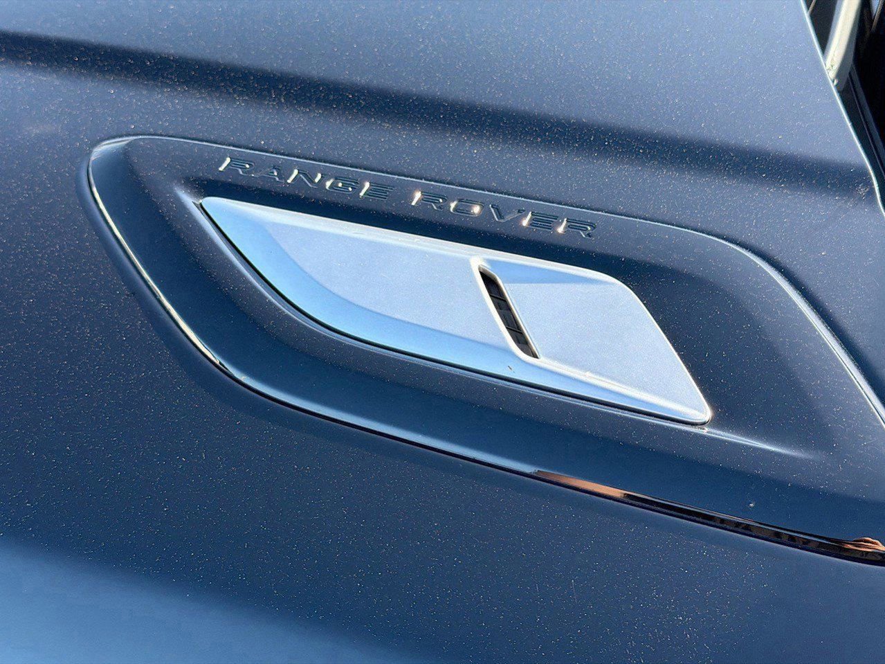 Used 2020 Land Rover Range Rover Sport HSE image 12