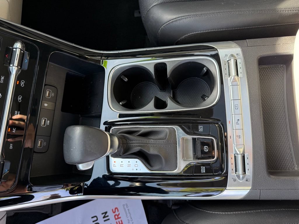 Certified 2024 Kia Carnival SX Prestige FWD image 19