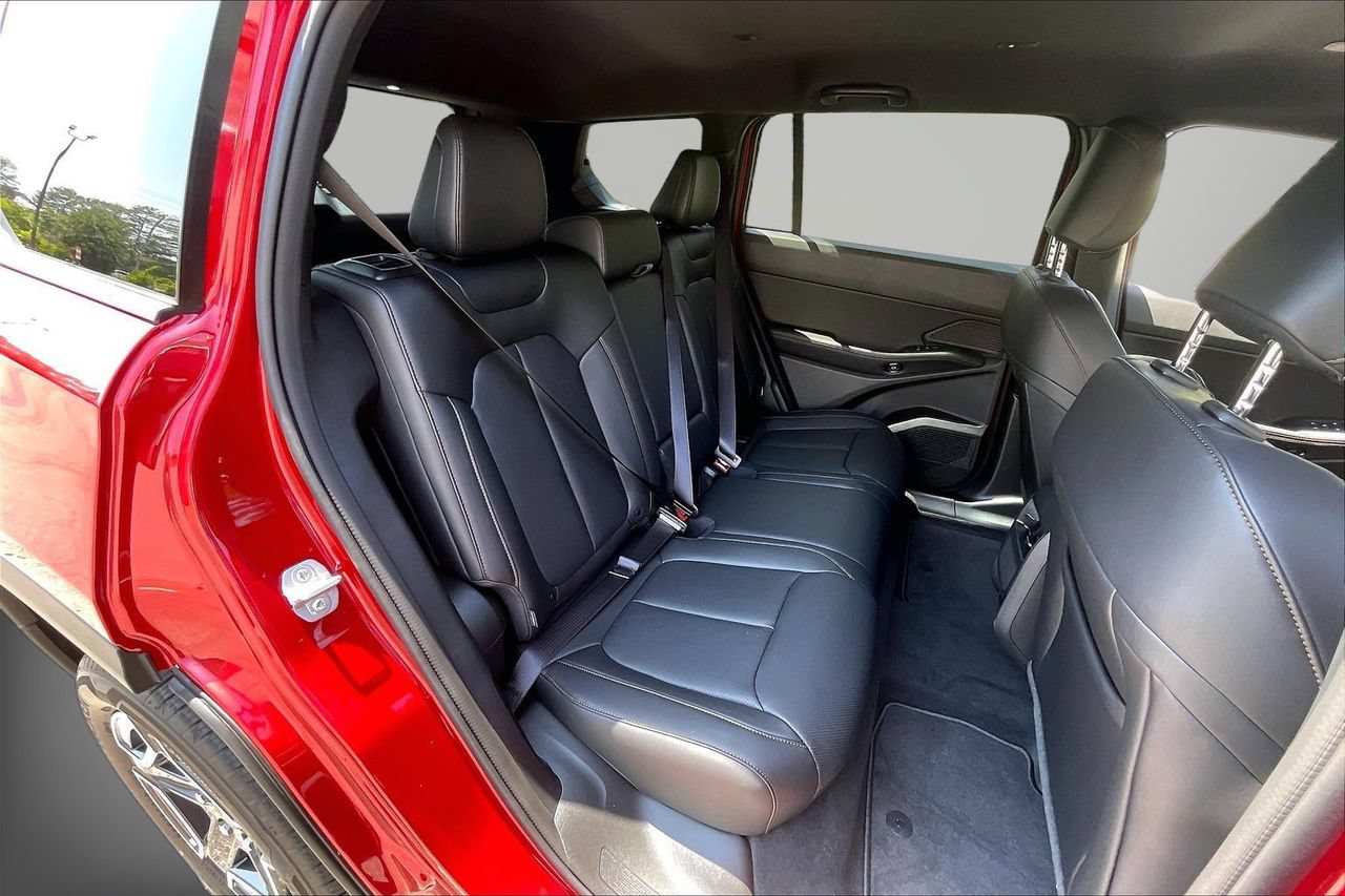 New 2026 Jeep Cherokee Limited AWD/4WD image 17
