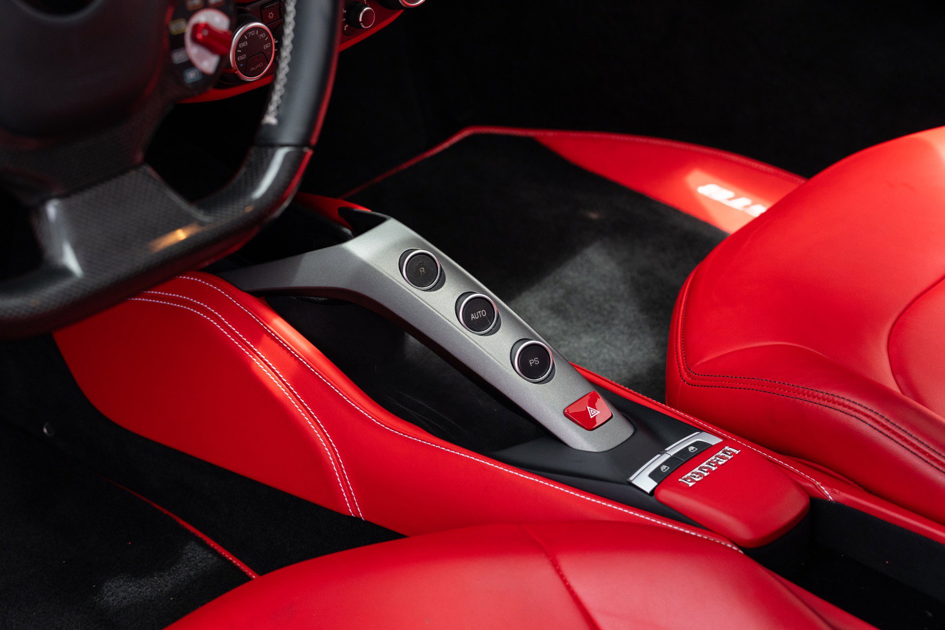 Used 2016 Ferrari 488 GTB RWD image 47