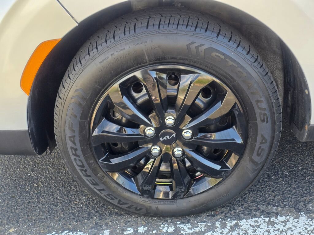 Used 2020 Kia Soul LX FWD image 9
